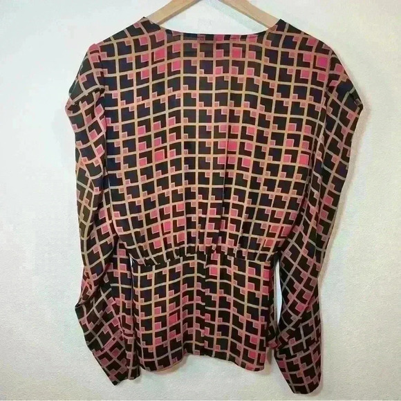 BCBGMaxAzria Surplice Blouse Long Sleeve Size Large - Picture 9 of 16